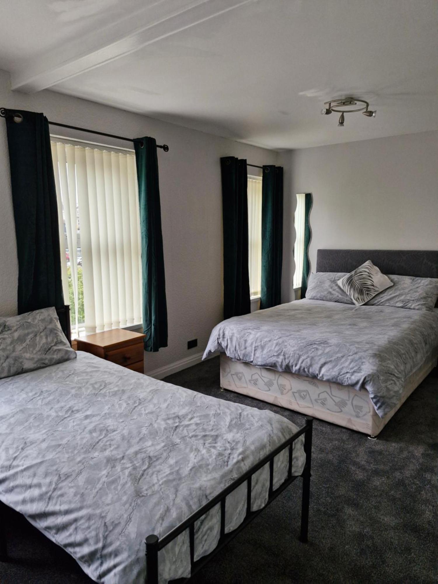 The Clevedon Bed & Breakfast Blackpool Exterior photo